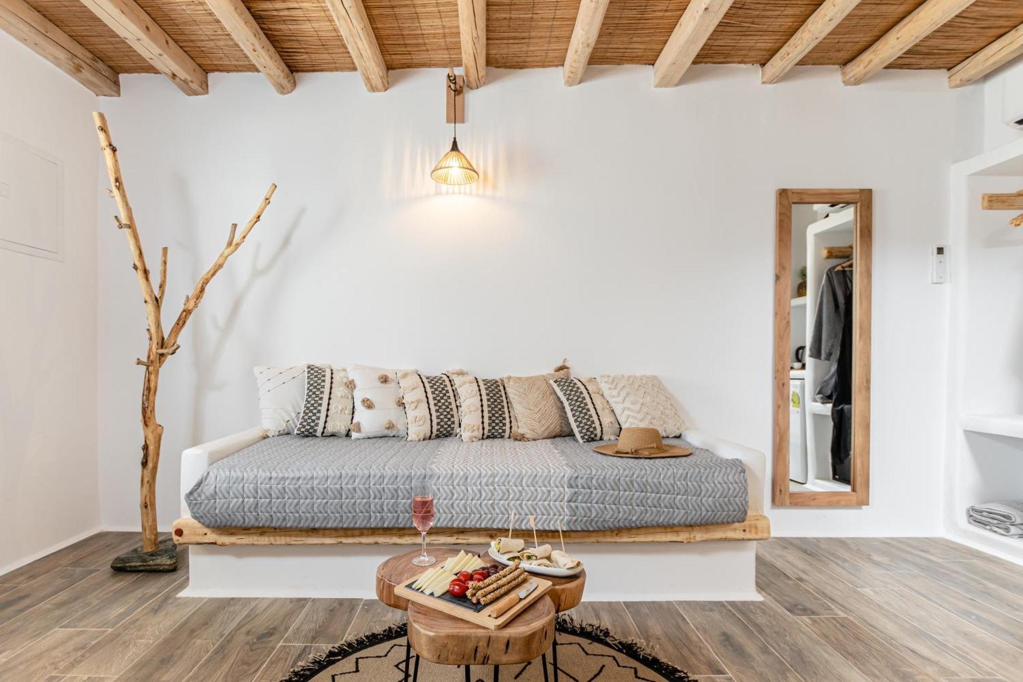 Naxos Finest Hotel & Villas Naxos City Room photo