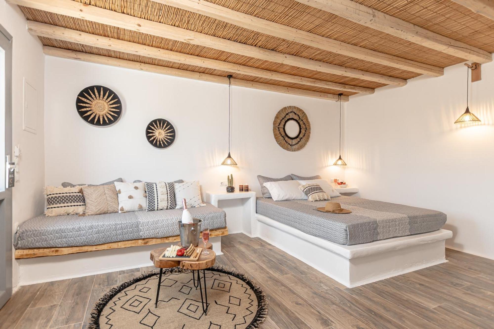 Naxos Finest Hotel & Villas Naxos City Room photo
