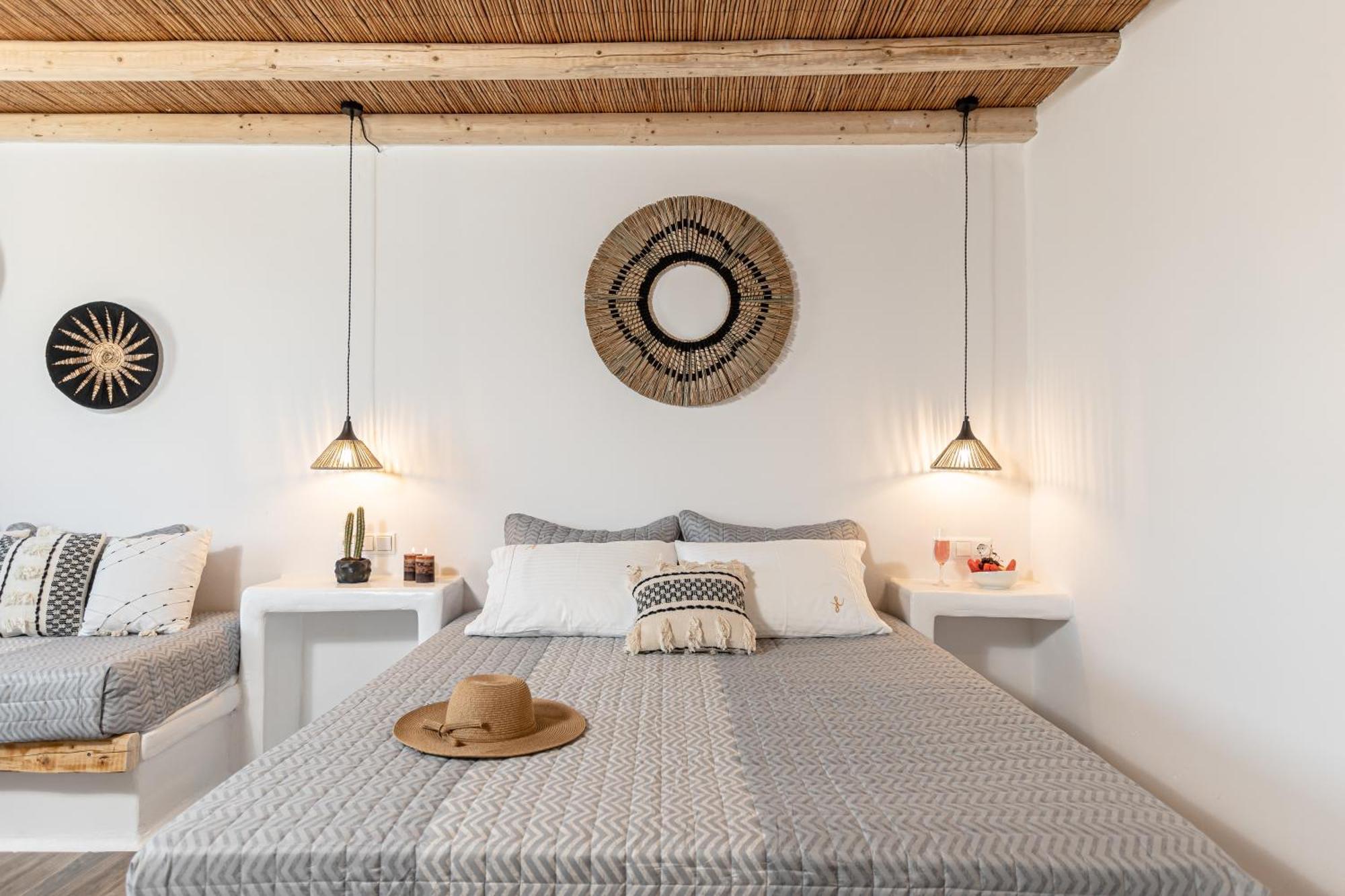 Naxos Finest Hotel & Villas Naxos City Room photo