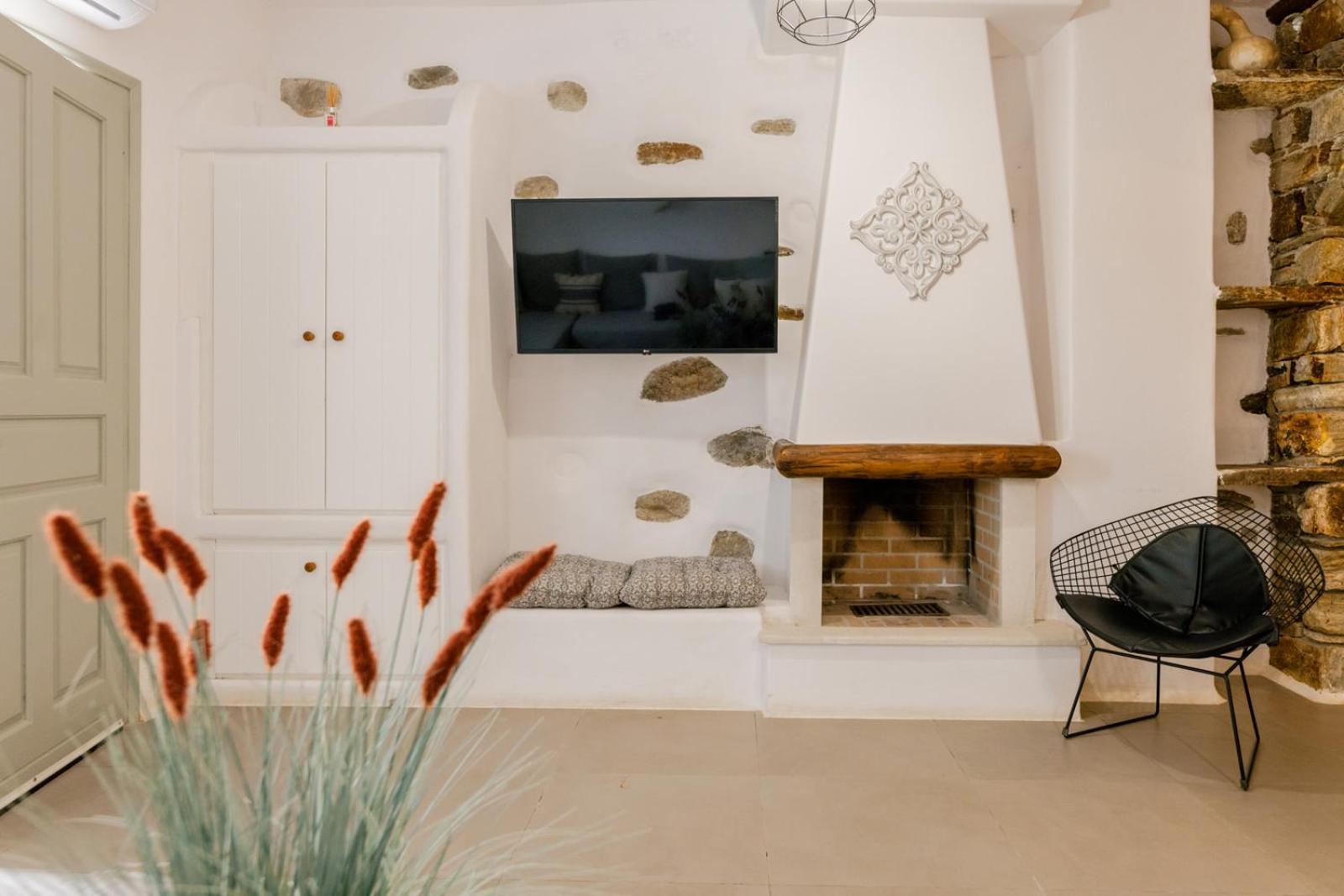 Naxos Finest Hotel & Villas Naxos City Room photo